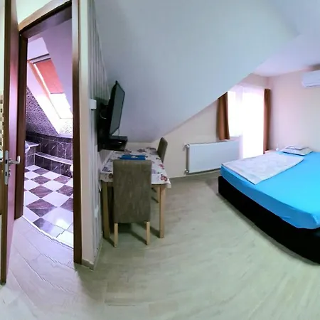 Szekely Haz 쇼프론